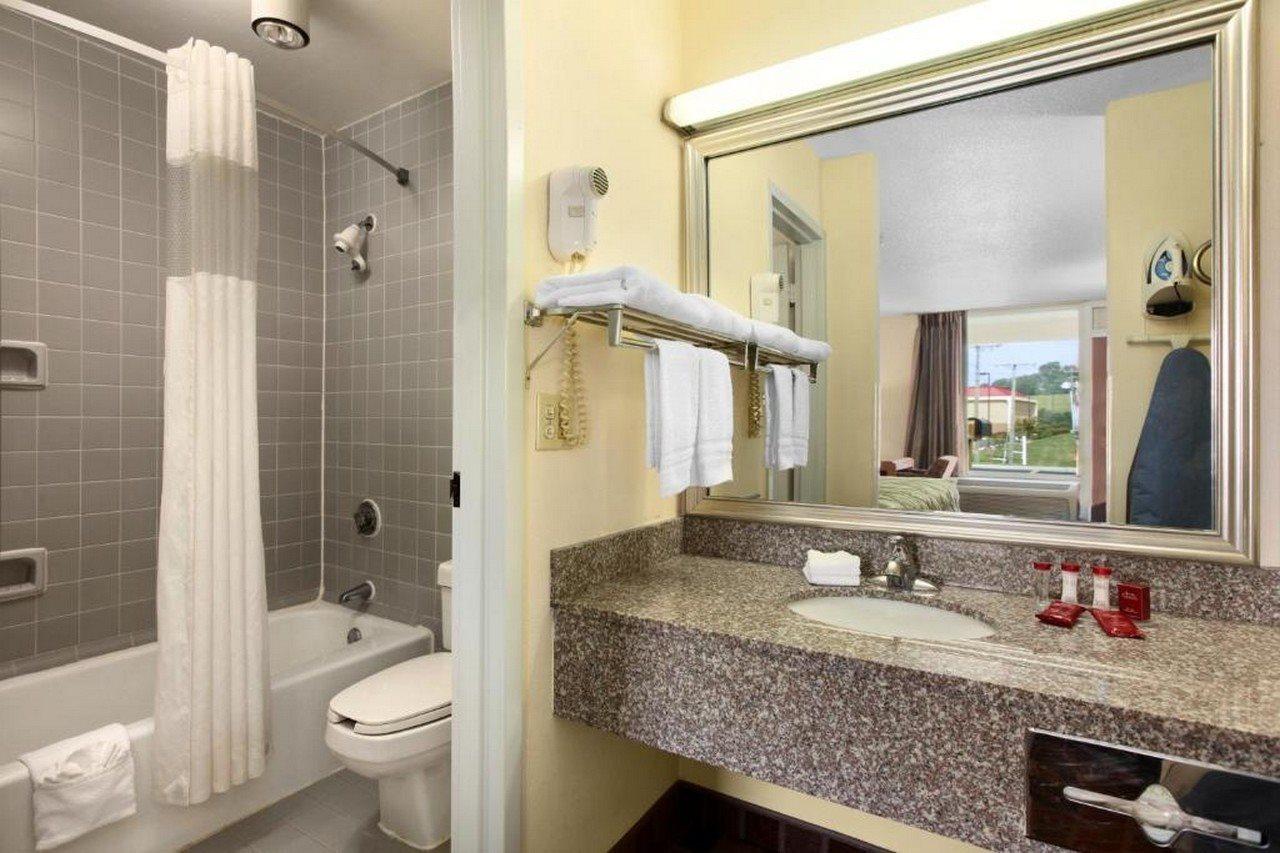 Ramada By Wyndham Wytheville Luaran gambar